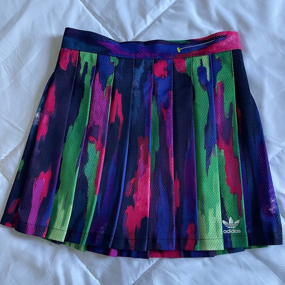 Adidas Women's Colorful Pleated Mini Skirt - Picture 4 of 6